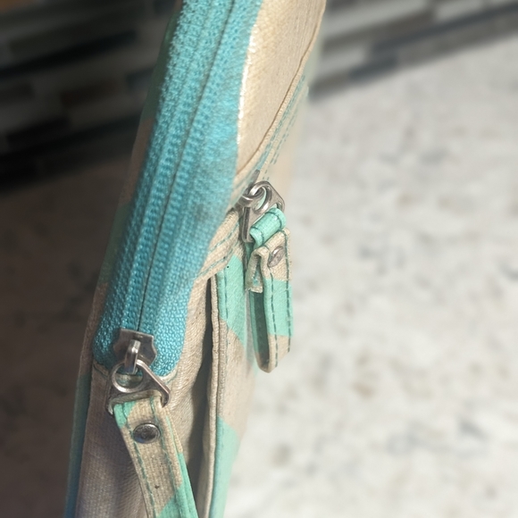 Chevron print Laptop/Chromebook sleeve case. - Picture 8 of 10